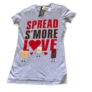 Hershey’s Chocolate “Spread Love” T-shirt Top, Slim Fit Sz Small Chocolate Lover
